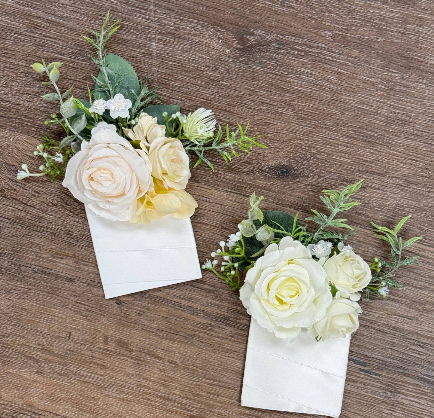 Artificial Pocket Boutonniere – Event Ready & Stylish