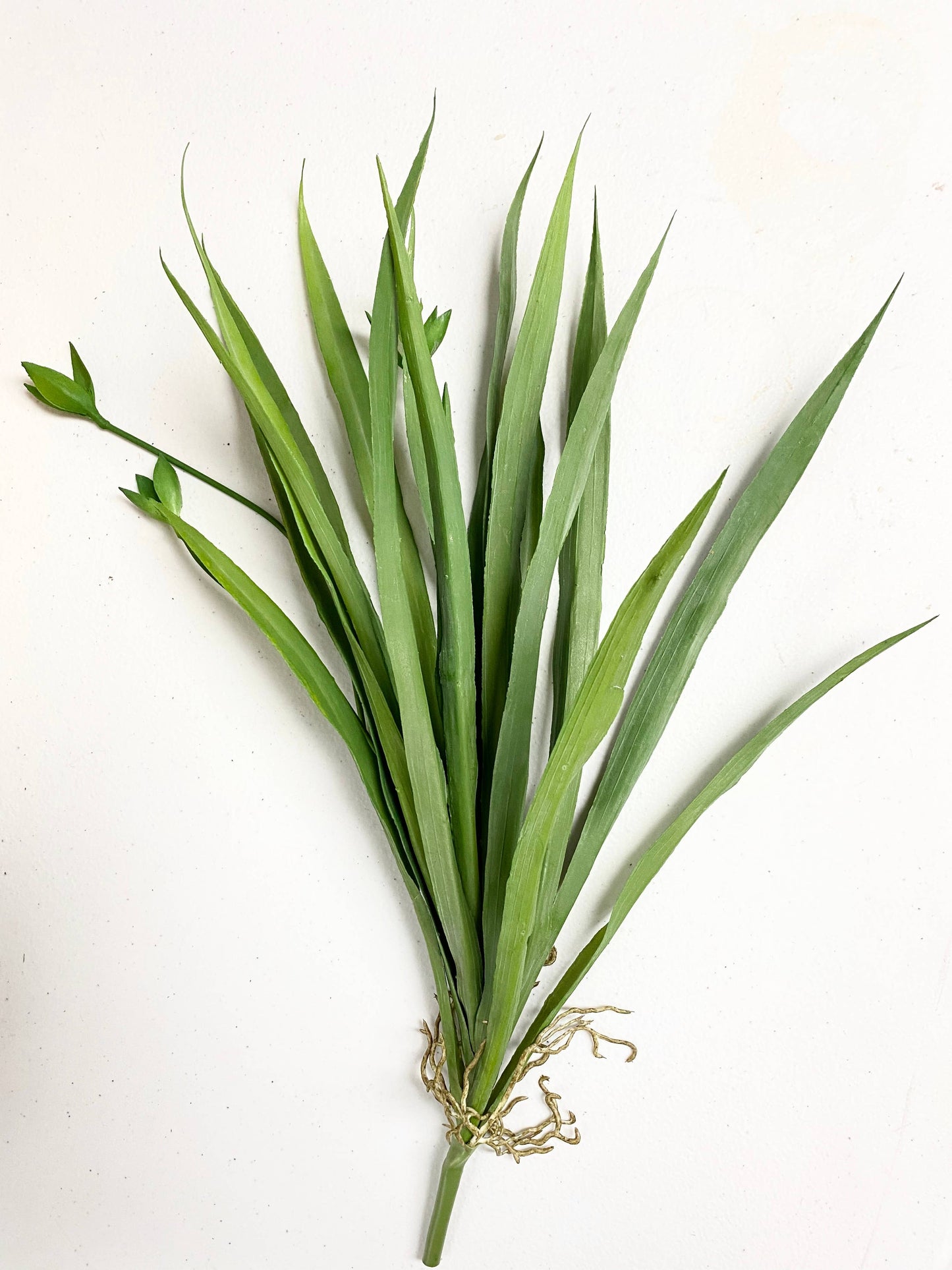 Lifelike 14 inch Artificial spider plant