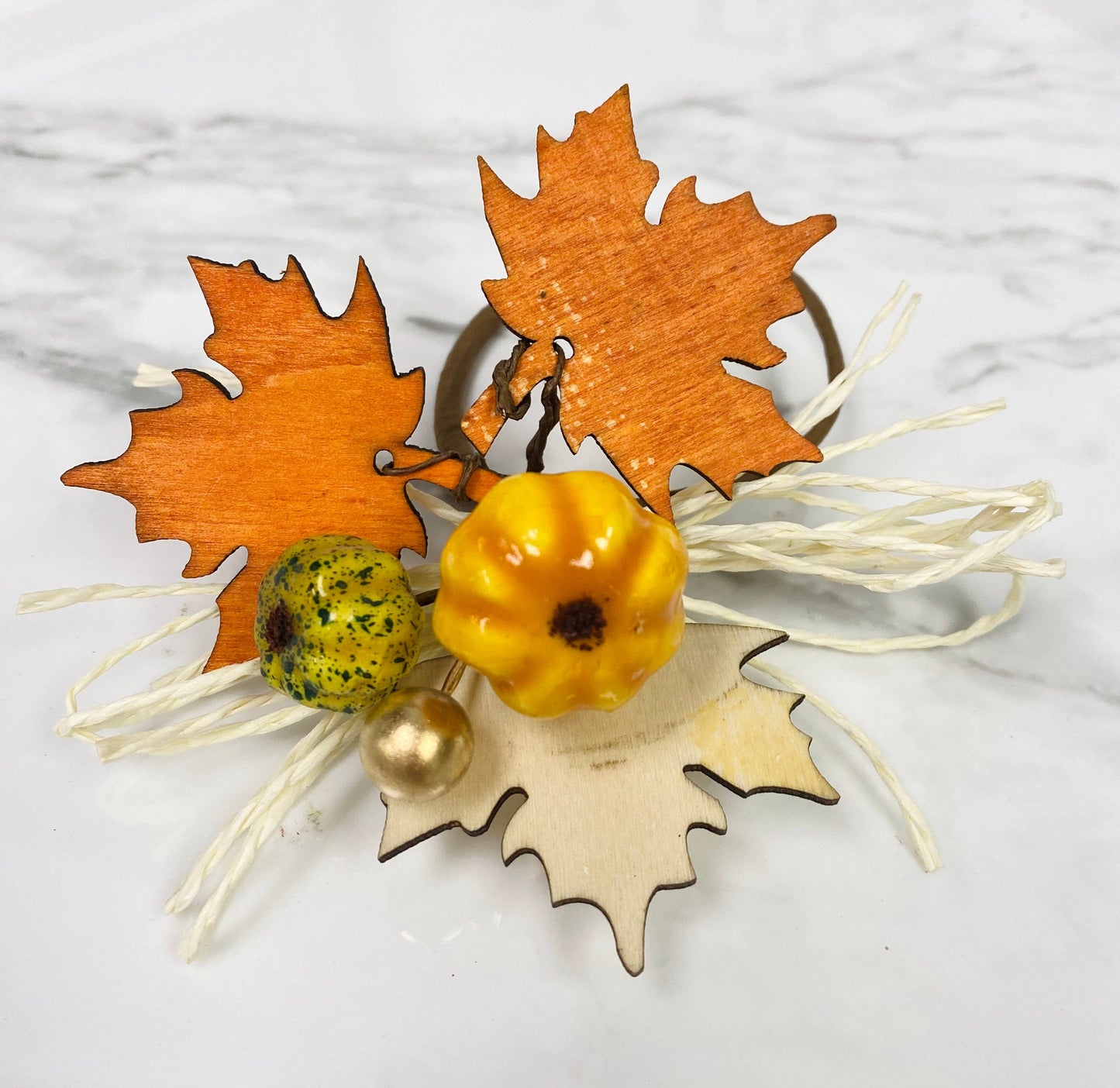 Pack of 6 - Wood Maple pumpkin Napkin rings for Thanksgiving