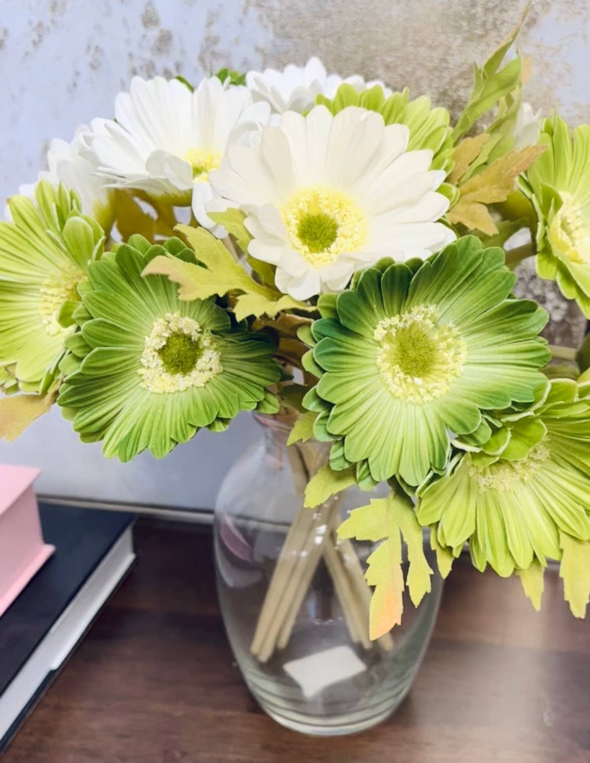 14"-Pack of 7stem Real Touch Daisy Bouquet
