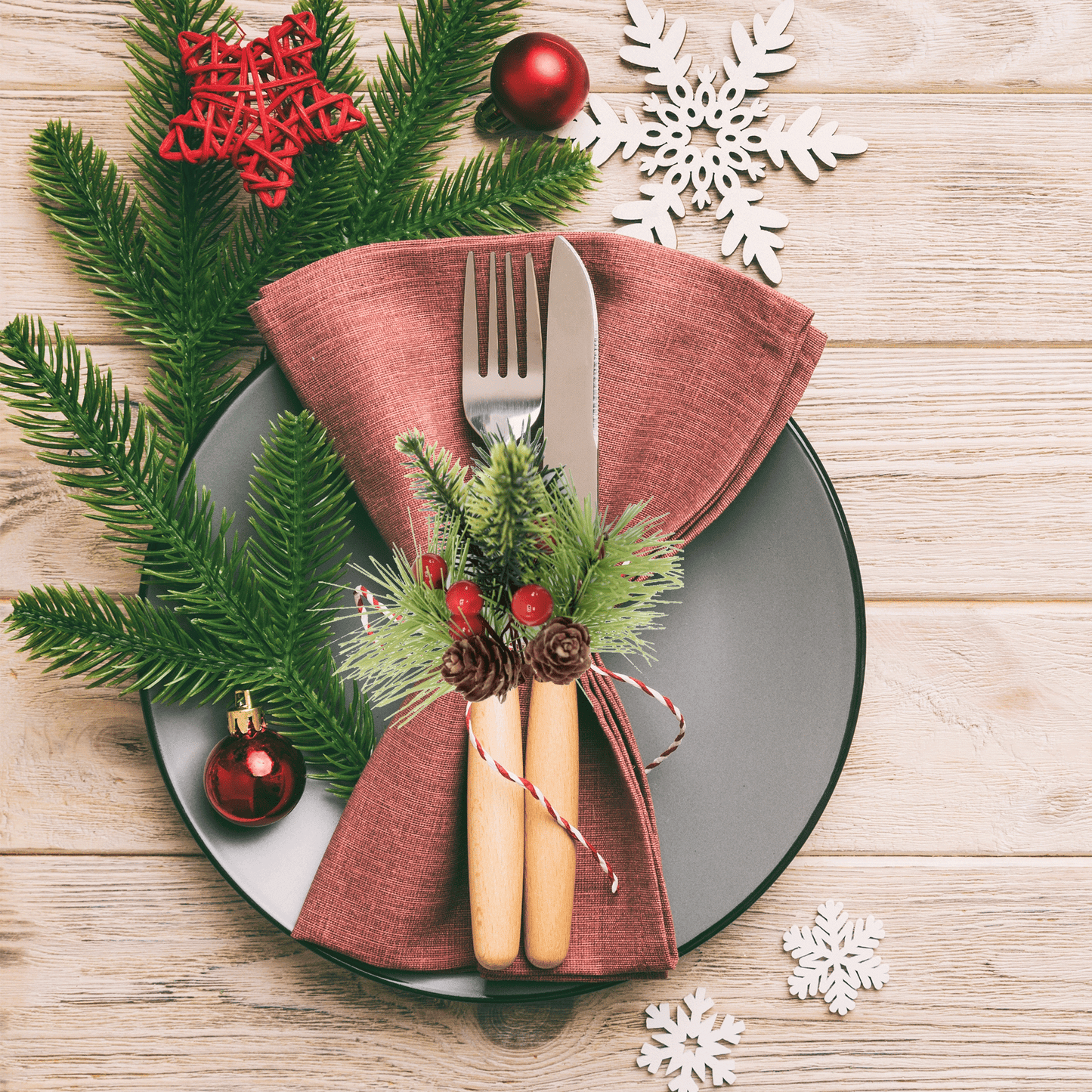 Pack of 6 - Christmas Napkin Ring Berry Pinecones
