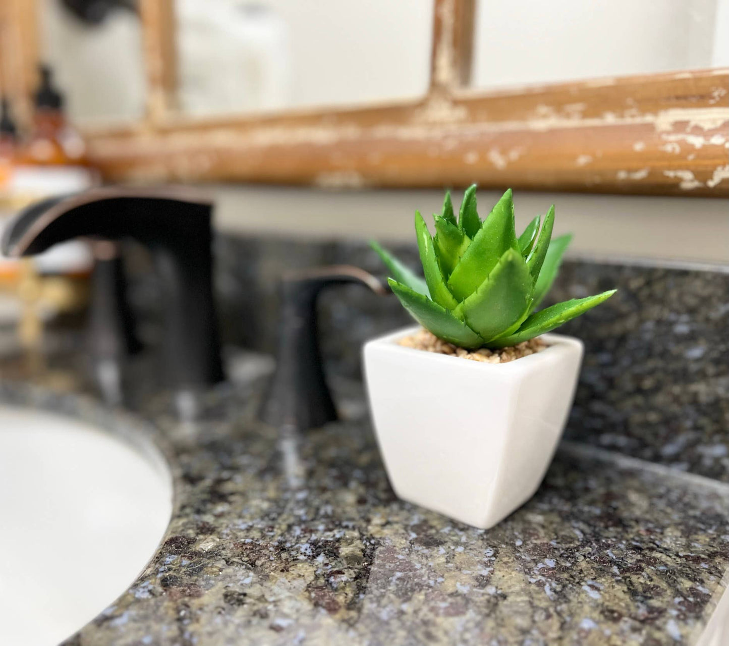 5" Artificial Aloe Succulent Ceramic Pot Quality product